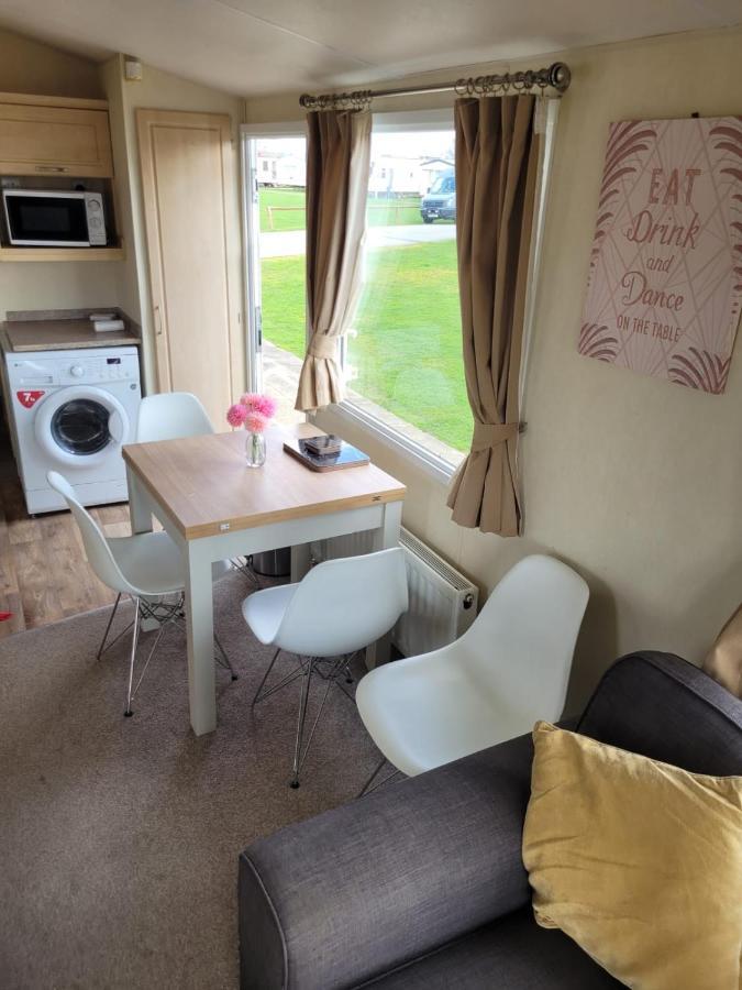 6 Berth Seawick Caravan Park, St Osyth Colchester Esterno foto